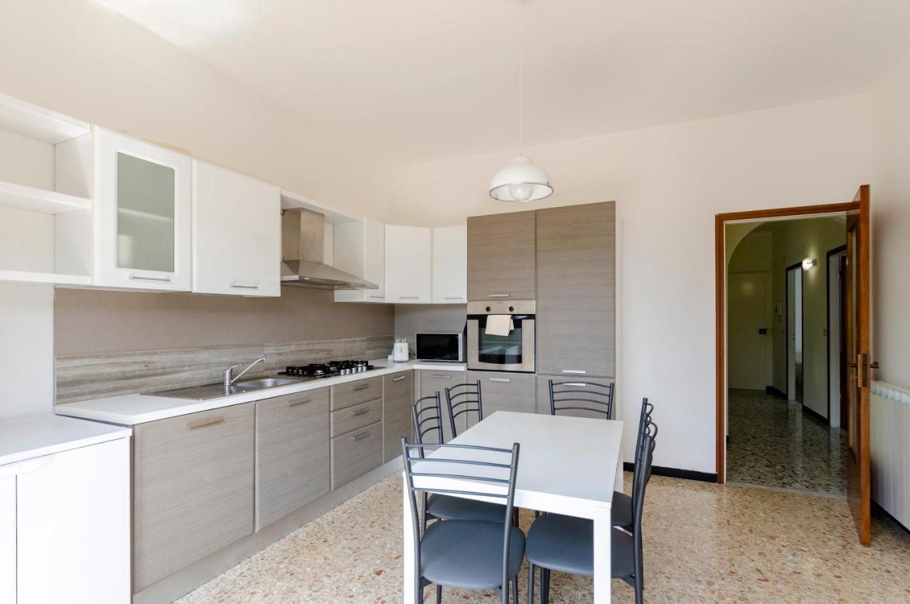 Joivy Family Flat With 3 Balconies, 10 Min To Beach Монеглия Екстериор снимка