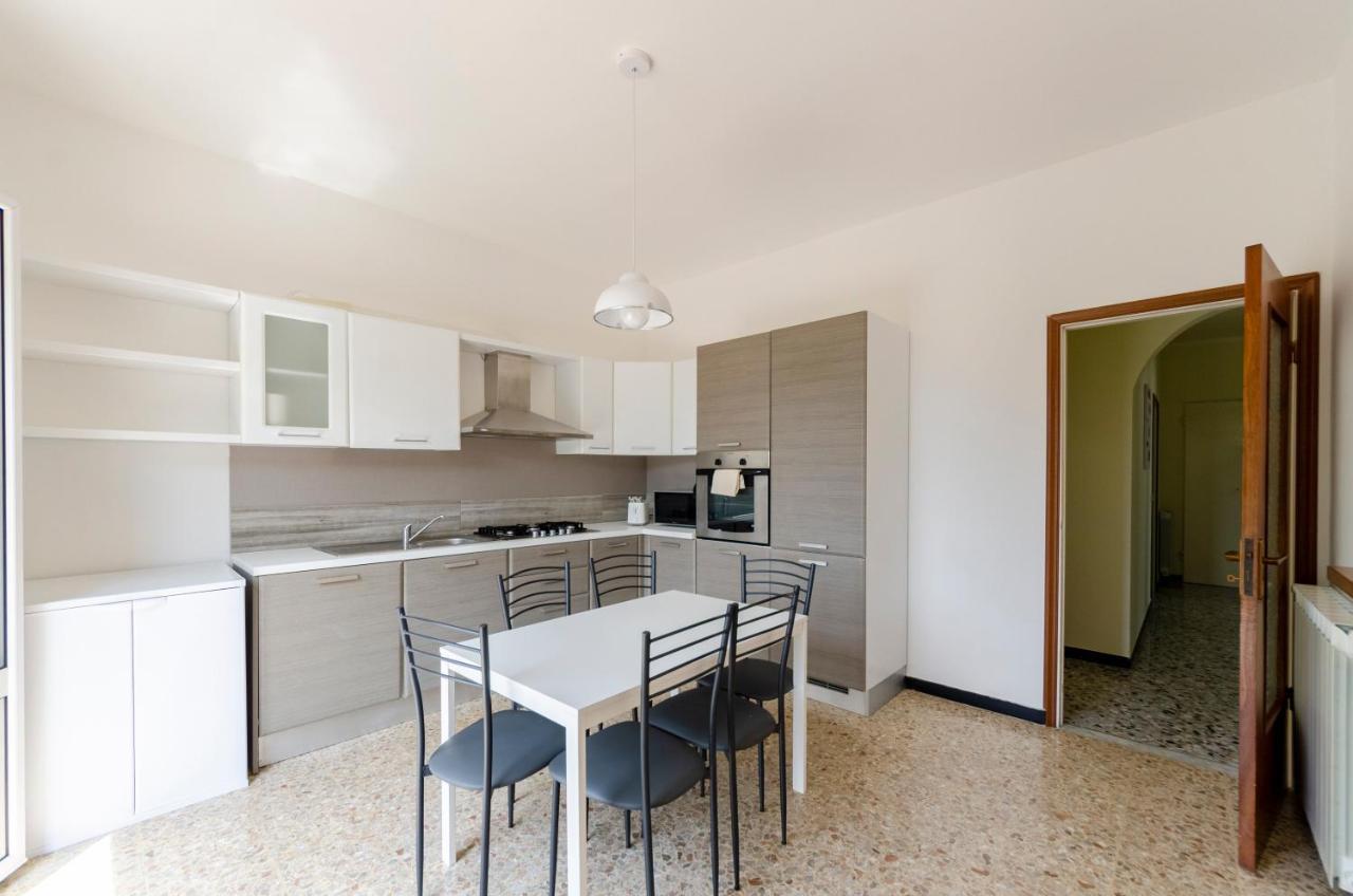Joivy Family Flat With 3 Balconies, 10 Min To Beach Монеглия Екстериор снимка